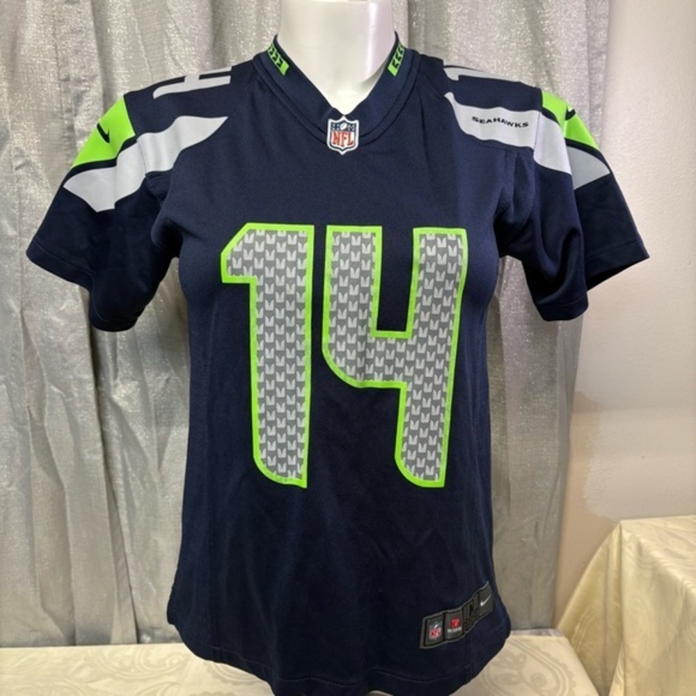 Seattle Seahawks Navy Blue & Green #14 Metcalf unisex size M